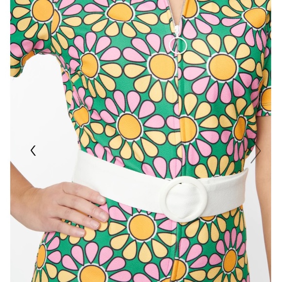 Smak Parlour Mod Daisy Belted Romper - Picture 8 of 8